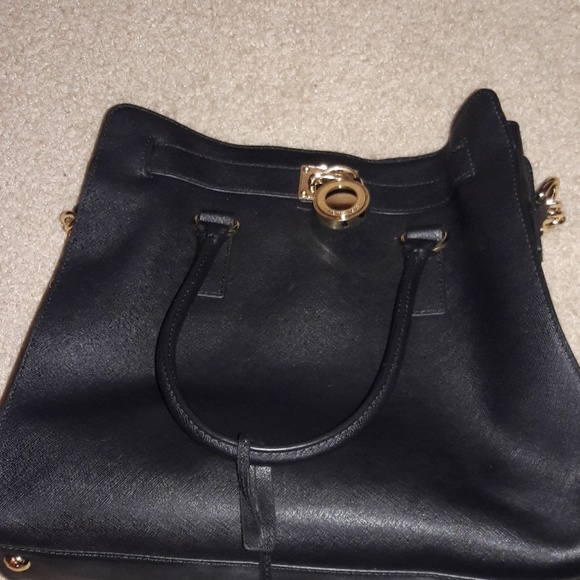 Michael Kors Handbags - LG NS Tote Leather Black style Hamilton